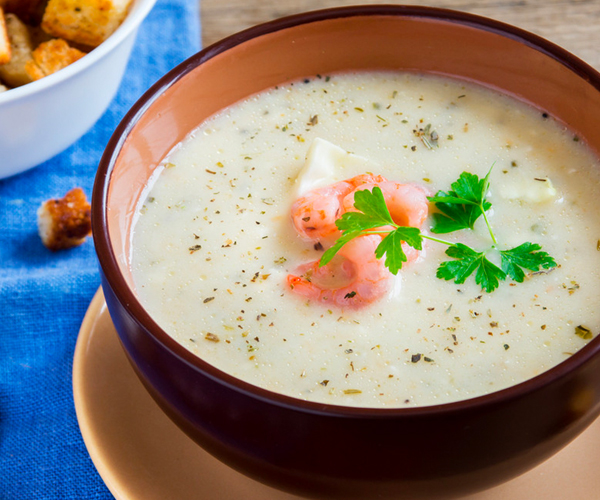 Photo of - Soupe de pommes de terre au fromage avec fruits de mer